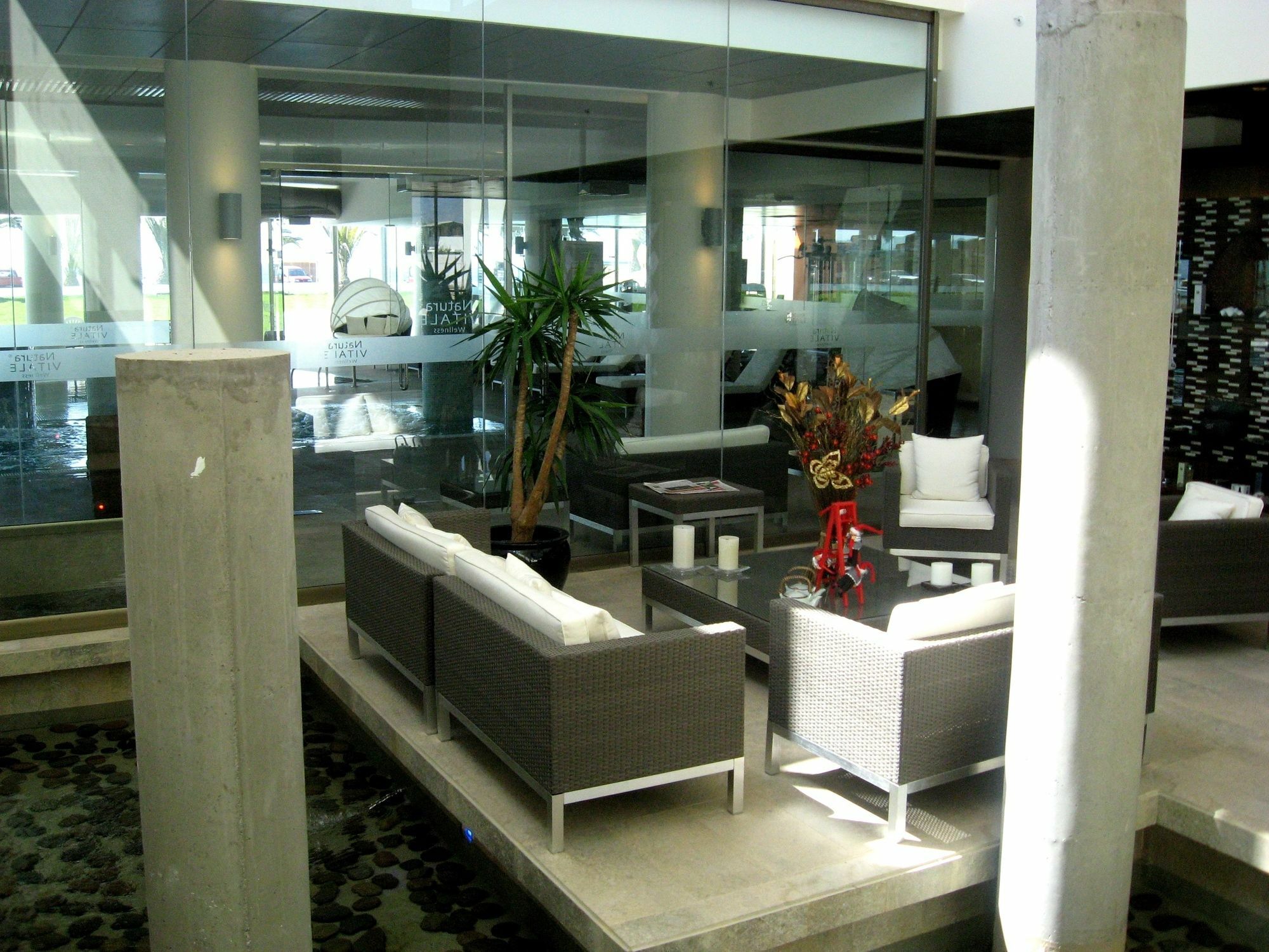 מלון Enjoy קוקימבו מראה חיצוני תמונה The interior of the airport