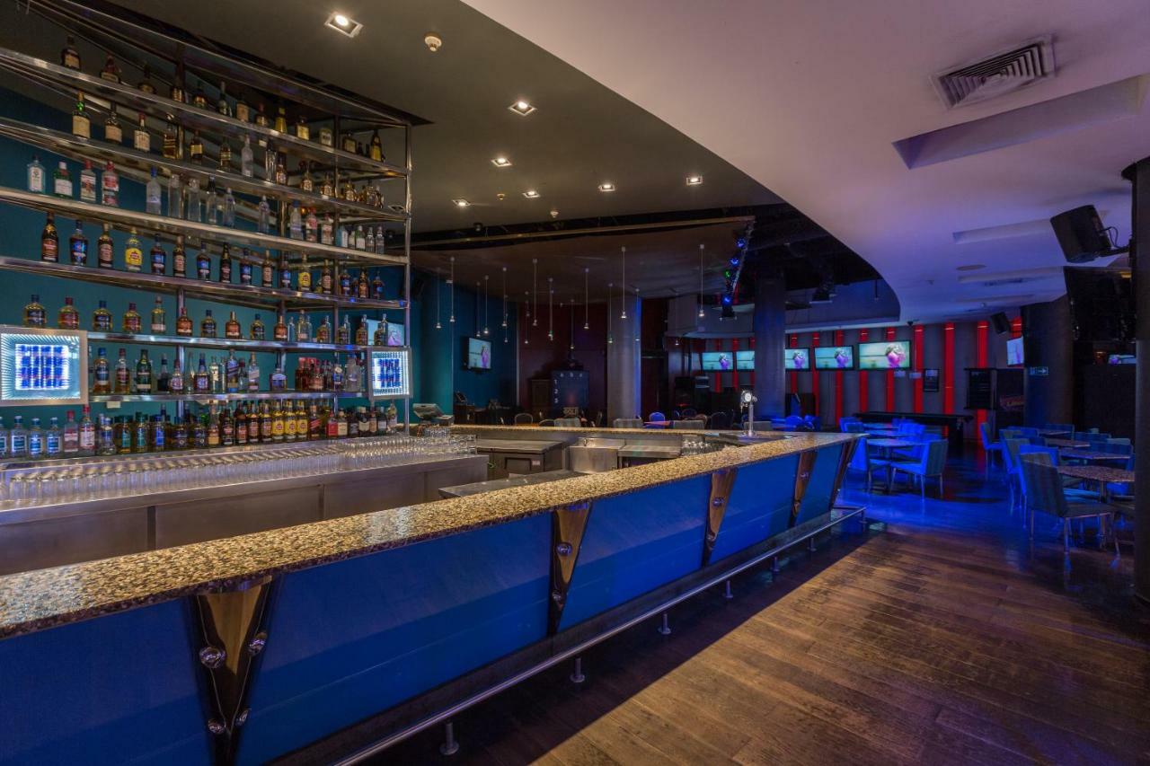 מלון Enjoy קוקימבו מראה חיצוני תמונה The bar at the 1000 Museum